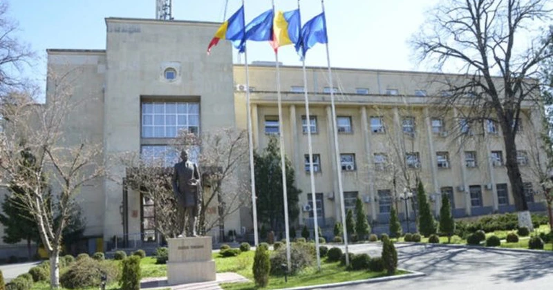 Deficit de personal la MAE. Ministerul explică de ce trebuie să apeleze la detașări din alte instituții și anunță organizarea de concursuri în septembrie