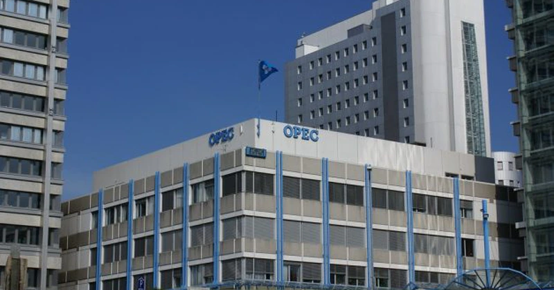 OPEC și-a modificat în sus estimările privind creșterea cererii globale de petrol pentru 2026