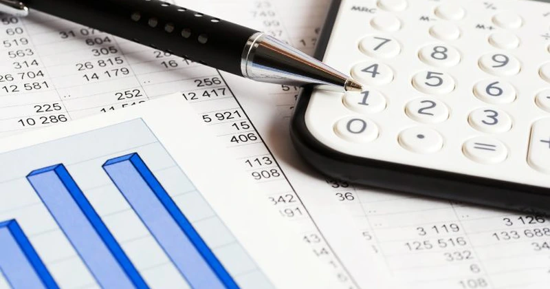 Profiturile băncilor europene ar fi serios afectate în eventualitatea unui război comercial – S&P