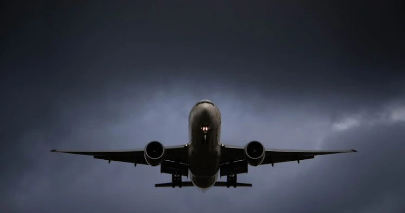 Controlorii de trafic ruși au pierdut contactul cu un avion de pasageri An-24, cu 50 de persoane la bord