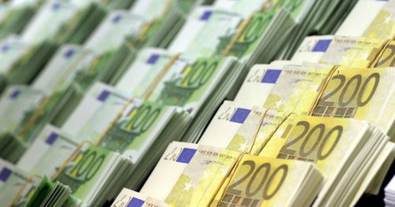 Mai multe companii americane foarte mari caută să se împrumute în Europa, din cauza temerilor provocate pe piața SUA de politicile lui Trump