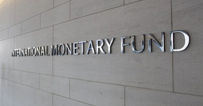 FMI: Tensiunile comerciale generate de SUA vor afecta anul viitor ritmul de creștere al economiei britanice