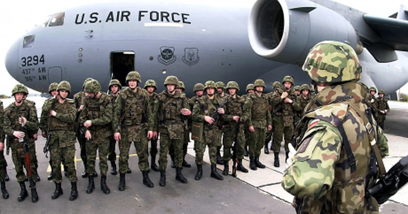 SUA anunţă retragerea a jumătate din efectivele militare din Siria