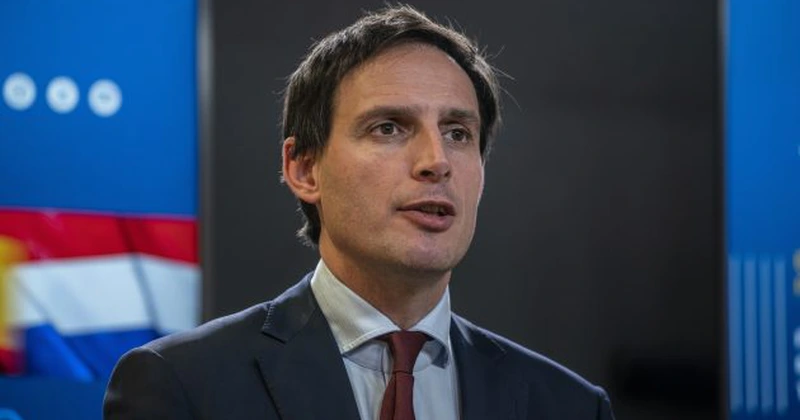 Uniunea Europeană vrea să scoată din lista importatorilor pentru care se impune plata taxei de carbon cel puțin 80% dintre companii
