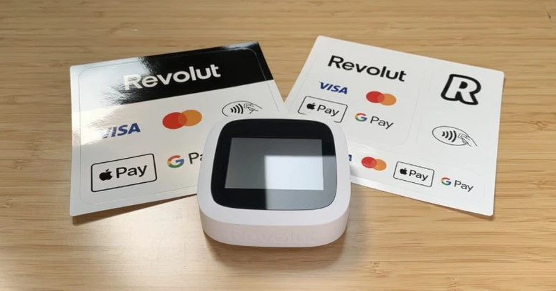 ”POS”-urile Revolut vor ajunge la 340 de parteneri autorizați ai Danubius Exim, distribuitor de terminale fiscale. Un Revolut Reader costă 40 de euro