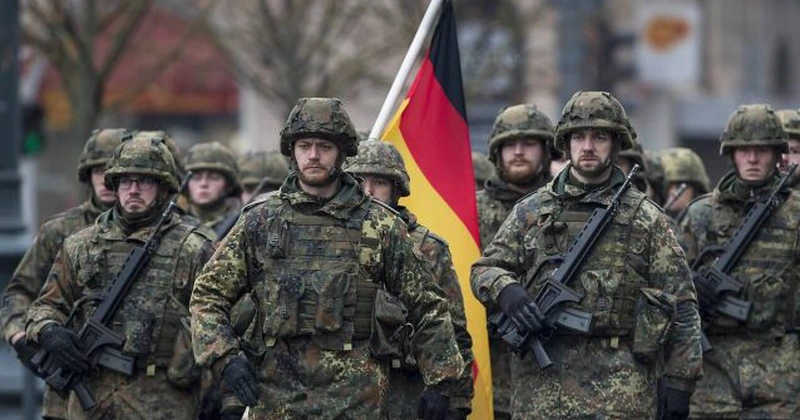 Armata germană are la dispoziţie trei ani pentru a se înarma în faţa unui eventual atac rusesc asupra NATO