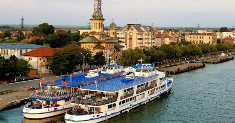 Navrom Delta dublează în sezonul estival numărul curselor dintre Tulcea și Sulina