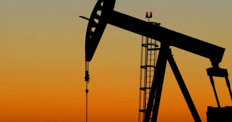 Prețul petrolului crește pe fondul acordului comercial istoric dintre SUA și UE