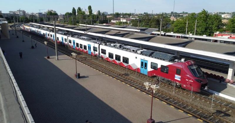 „Trenul – saună”. Singura ramă Alstom operată de CFR Călători a fost trimisă la producător pentru repararea instalației de climatizare