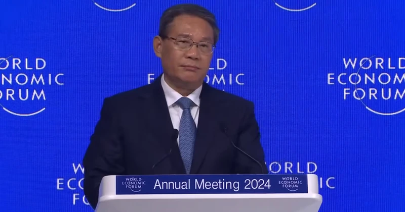 China solicită ajungerea de urgență la un consens în privința AI, cu rolul de a concilia între dezvoltare și securitate