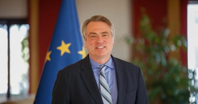 Uniunea Europeană relaxează regulile de acordare a vizelor de acces în spațiul Schengen pentru cetățenii turci