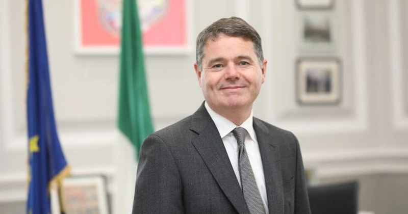Ministrul irlandez de Finanțe obține al treilea mandat în fruntea Eurogrupului