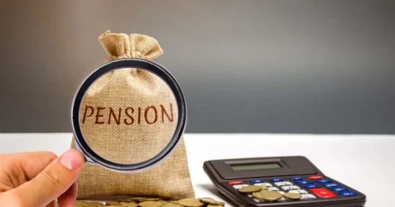 Guvernul Bolojan vine cu vești proaste pentru 8,3 milioane de viitori pensionari. Impozitul se dublează, în ciuda unei decizii a Curții Constituționale-DOCUMENT