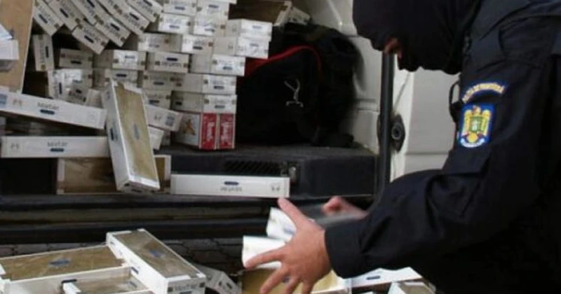 Trei tone de tutun și peste 59,7 milioane de țigarete de contrabadă au fost descoperite de polițiștii români în primele șapte luni din 2025