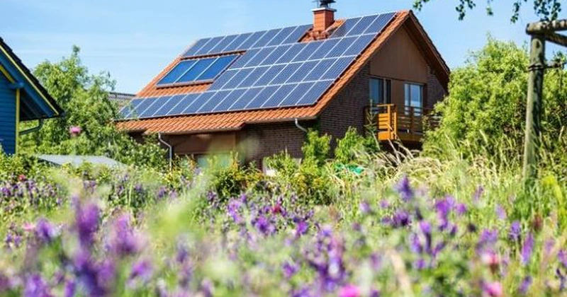 E.ON depășește pragul de 100.000 de clienți pe segmentul de soluții energetice