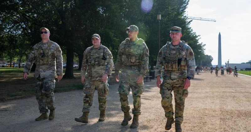 SUA – State republicane trimit trupe la Washington pentru a-l sprijini pe Trump în lupta cu bandele de infractori