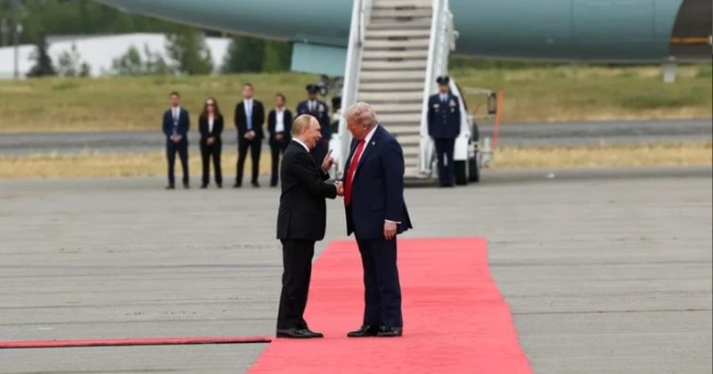 Trump anunță ‘mari progrese’ în relaţia cu Rusia pentru un plan de pace în Ucraina