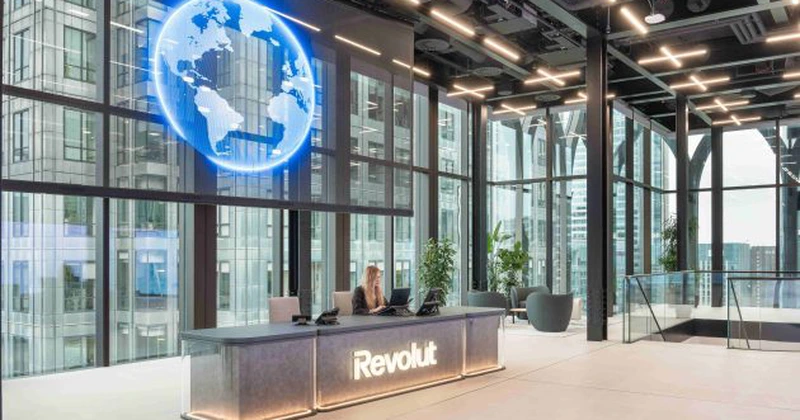 Listarea Revolut mai așteaptă doi ani. Nik Storonsky, CEO-ul Revolut: oferta publică inițială nu va avea loc înainte de 2028. În 4 luni ar putea fi obținută licența bancară în SUA – Bloomberg