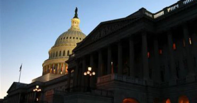 Congresul american a pus capăt unei perioade de trei zile de paralizie a statului și a votat legea bugetului