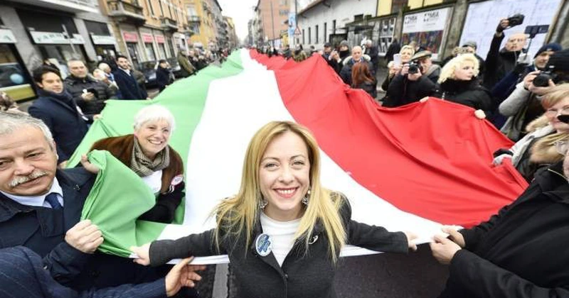 Italia – Guvernul Meloni vrea patru miliarde de euro de la bănci şi de la companiile de asigurări, printr-un pachet special de măsuri