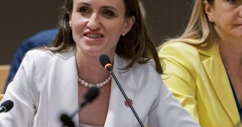 Oana Ţoiu a discutat deja cu viitoarea ministră de Externe a Ungariei