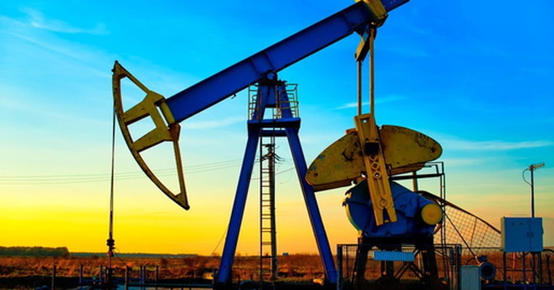 Petrolul se ieftinește pe piețele internaționale, după ce OPEC+ a anunțat că va crește producția începând din luna august