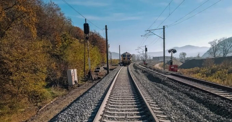 Circulația feroviară a fost reluată pe magistrala București – Ploiești, după o întrerupere de aproape două ore