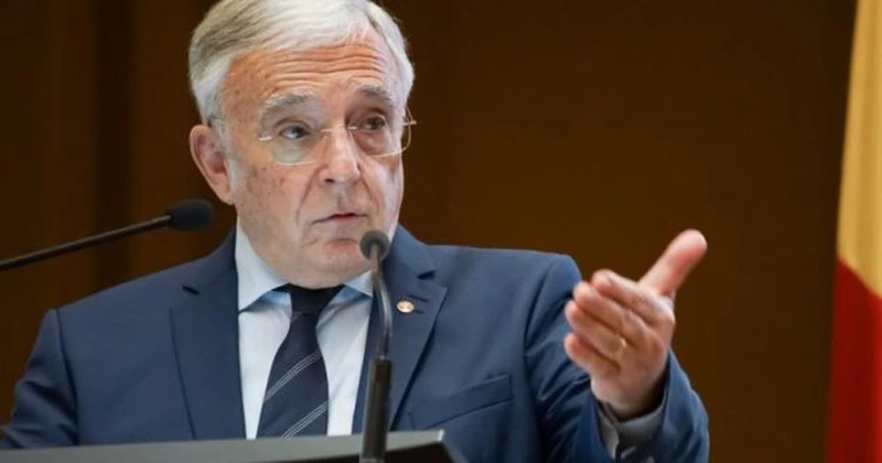 Mugur Isărescu: Dacă conflictul din Orientul Mijlociu se va prelungi, impactul asupra economiei ar putea fi sever. Ajustarea fiscală însă trebuie să continue