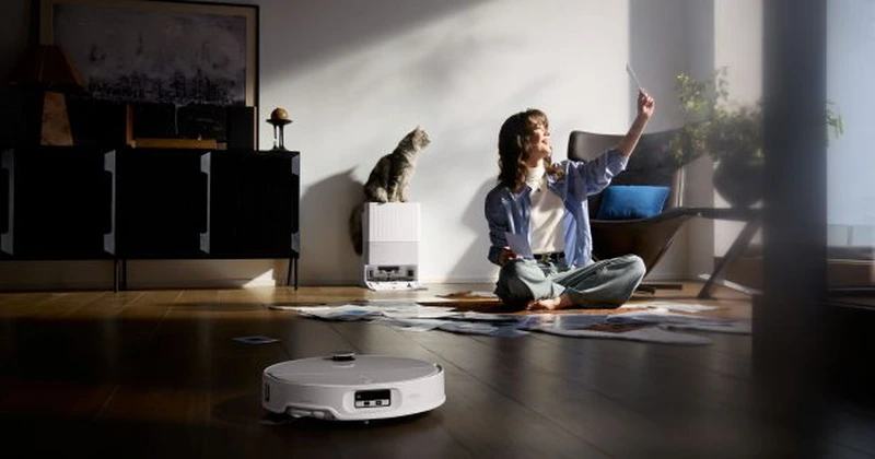 Noul aspirator robot Roborock Qrevo EdgeT, cu o înălțime de doar 7,98 cm, a fost lansat în România