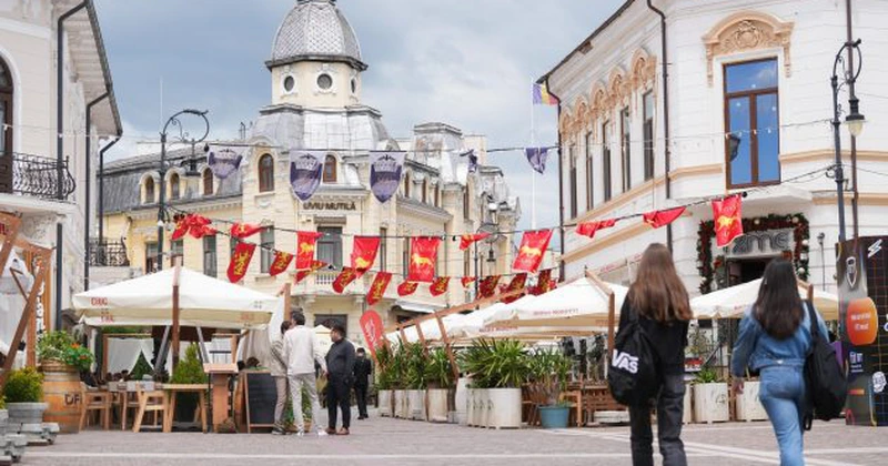 Primăria Craiova a scos la licitație un acord-cadru pentru achiziția de mobilier urban. Valoarea maximă pentru cele trei loturi ale procedurii este de 10,7 milioane de lei