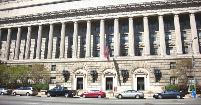 Departamentul Comerțului al SUA a revizuit semnificativ în jos datele privind evoluția economiei americane în ultimul trimestru din 2025