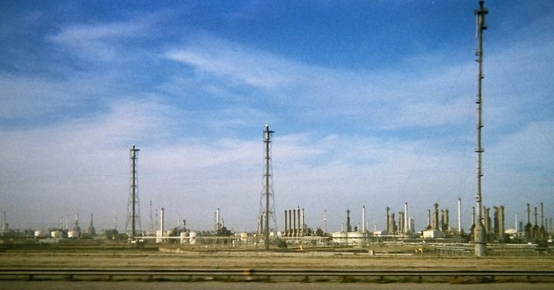 Kuweitul anunță că a înregistrat răniți și pagube materiale importante după un atac iranian asupra unei instalații petroliere