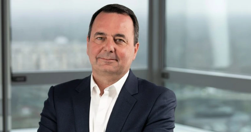 Acțiunile Alstom s-au prăbușit cu 30%, în contextul temerilor privind lichiditățile companiei