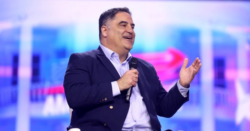 Marea Britanie interzice intrarea în țară a două personalități media americane de stânga, cunoscute pentru criticile la adresa Israelului