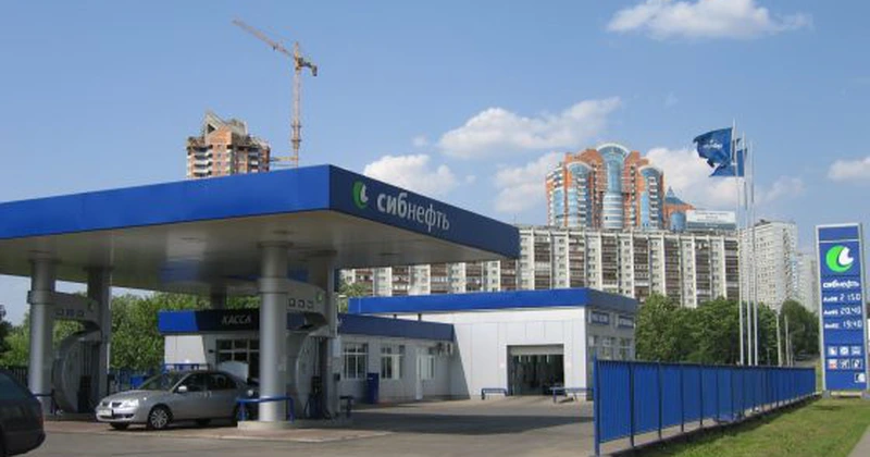 Rusia relaxează standardele de calitate pentru combustibili, în încercarea de a evita penuria