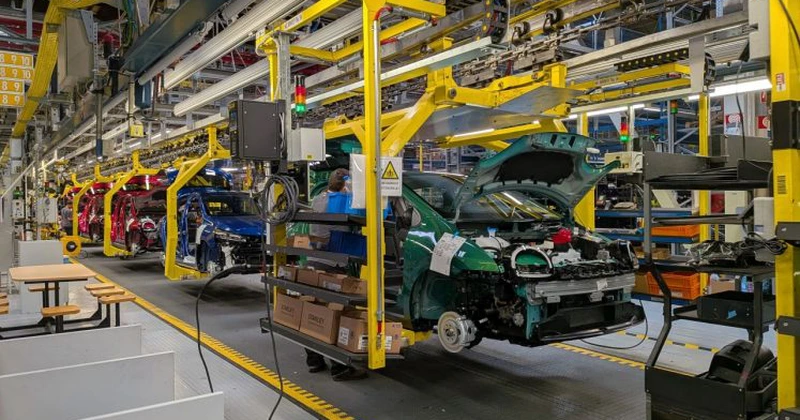 Renault, Volkswagen şi Stellantis cer împreună reglementări mai simple şi subvenţii pentru încurajarea producţiei de maşini „Made in Europe”