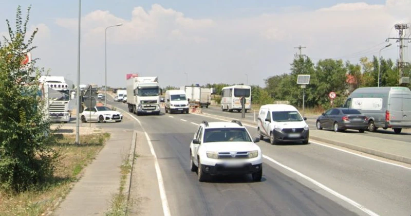 Cod roșu de caniculă. Restricţii de circulaţie pentru mașinile de peste 7,5 tone, pe autostrăzi, drumuri expres şi naţionale