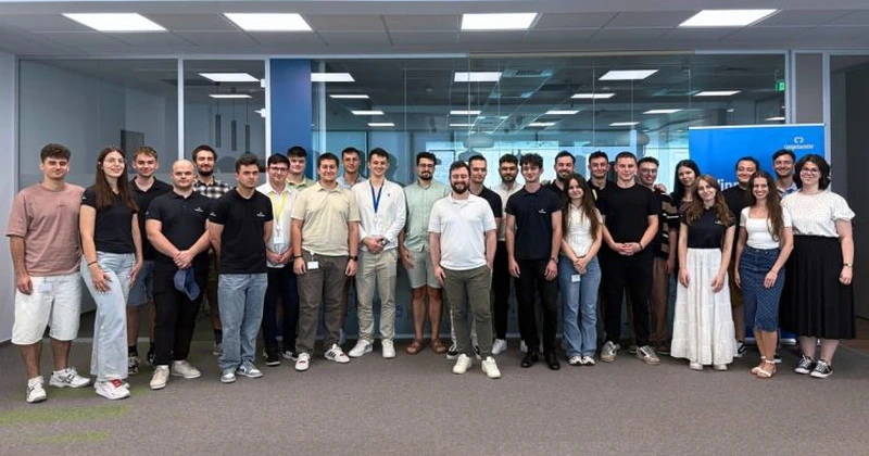 Peste 400 de studenți s-au înscris la unul dintre cele mai ample programe de internship în AI. Cum investește Computacenter în viitorii specialiști