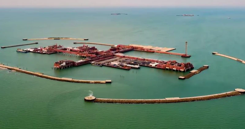 Kazahstanul vrea să exporte mai mult petrol în China, în condițiile atacurilor cu drone de la Marea Neagră care i-au vizat mai multe nave
