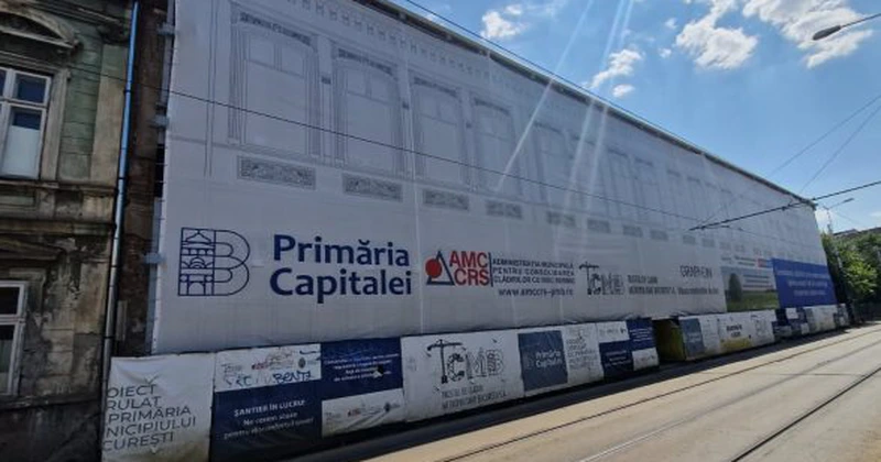 PMB continuă acțiunea de acoperire cu mesh-uri a clădirilor din Capitală aflate în paragină