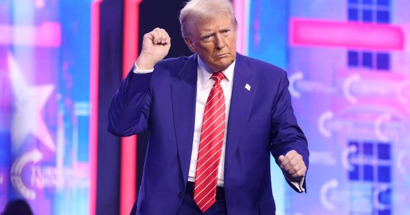 O nouă idee marca Trump. Președintele american dă de înțeles că le va cere europenilor să plătească retroactiv armele pe care SUA le-a furnizat gratuit Ucrainei în timpul lui Biden