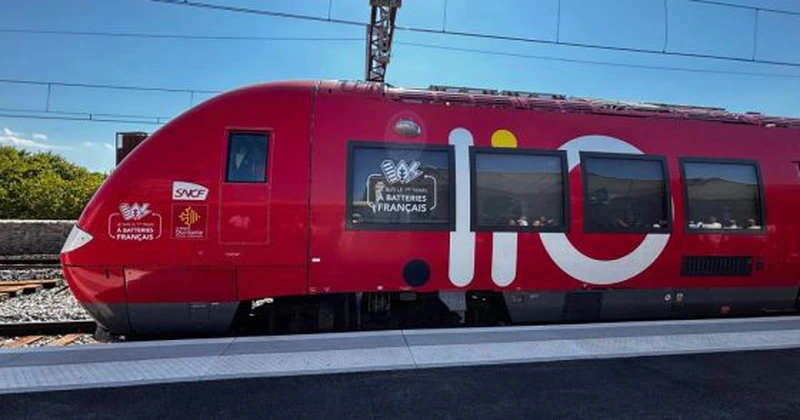 Primele trenuri regionale pe baterii au început să circule cu călători în Franța