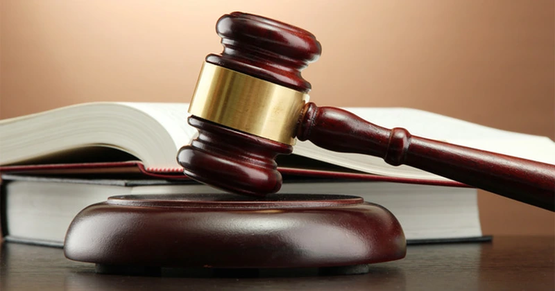 Scandalul momentului – Inspecţia Judiciară controlează dacă deplasarea cu avionul a preşedintelui Tribunalului Constanţa alături de politicieni încalcă normele de conduită
