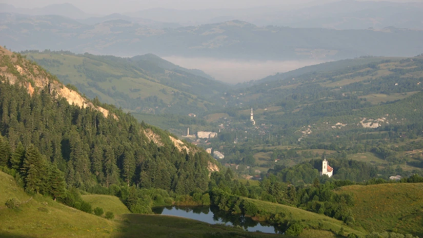 Planurile de urbanism pentru mina de aur de la Roşia Montană au fost anulate, spun ONG-urile