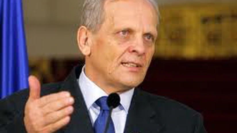 Stolojan către Antonescu: La ora actuală, PNL este topit în stânga socialistă