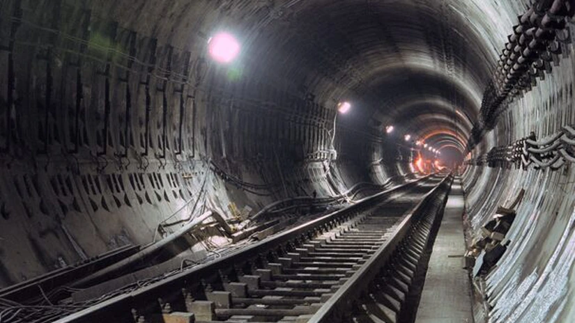 Metroul de Drumul Taberei: Începe construcţia inelelor de tunel. VIDEO