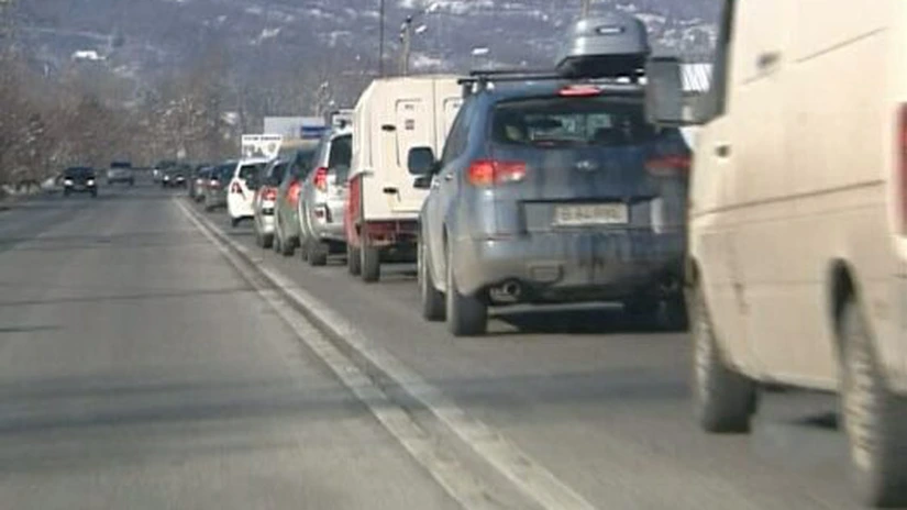 Trafic îngreunat pe Valea Prahovei: Turiştii care au petrecut Paştele la munte circulă în coloană pe DN1