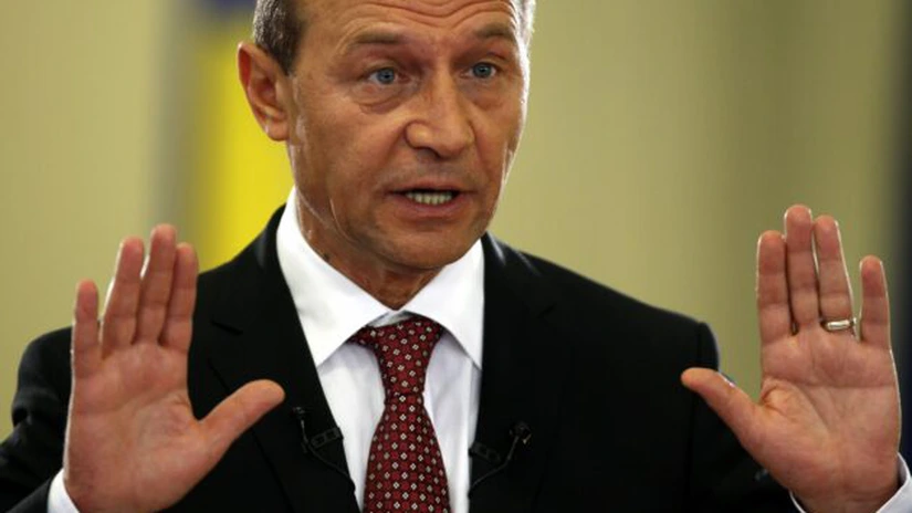 Băsescu: Băncile repatriază destui bani din România. Guvernul a greşit în negocierea cu FMI