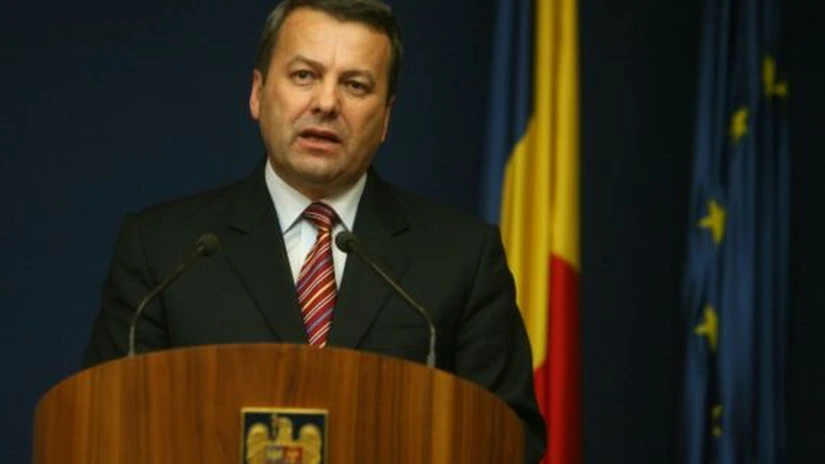 Majorarea salariilor şi pensiilor, nerecomandată din cauza zăpezii. Vezi explicaţia lui Ialomiţianu