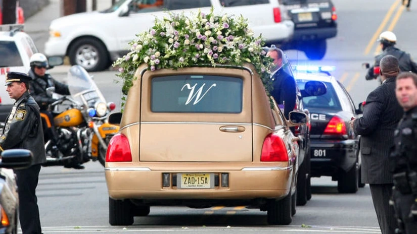 Autoritatea pentru concurenţă din Marea Britanie investighează piaţa înmormântărilor după ce costurile s-au dublat